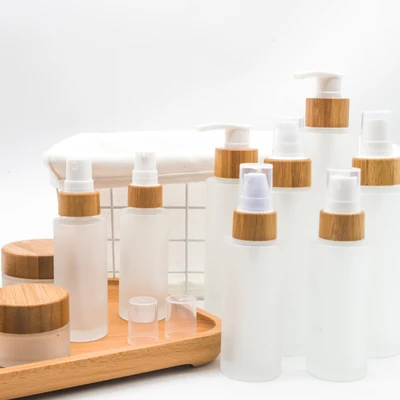 Sprzedaż kosmetyków do pielęgn – Luxury Skincare Bottles recenzja i cena